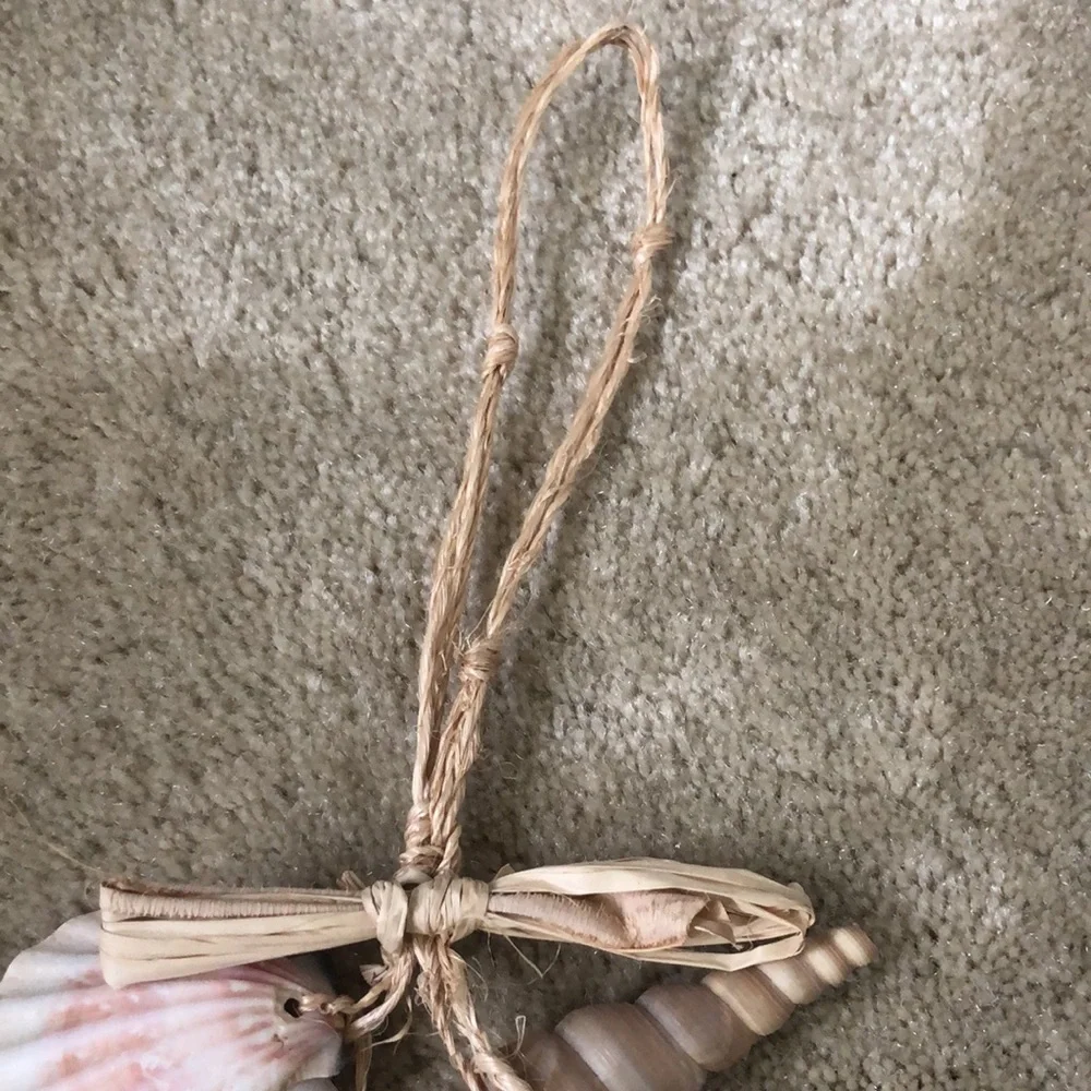 2 for $12! Seashell and raffia hanging doorway decor (set of 2) - Picture 12 of 14
